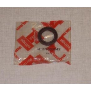 Oil seal 25x37x6	Aprilia 50ccm.  2000-2004 SR50 Di-Tech, 1999-2004 Mojito Custom eng.