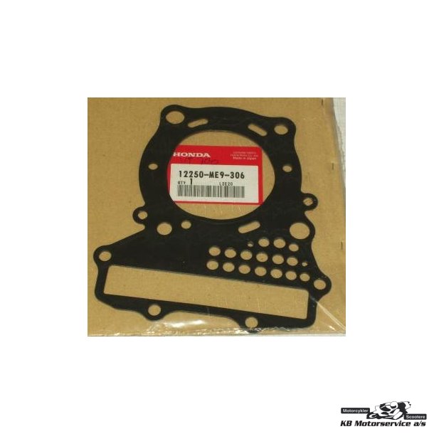 Gasket cylinder head VT700C 84-85