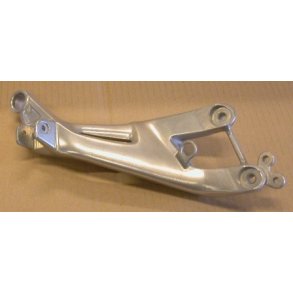 Fodhvilerbeslag hjre CBR1100XX