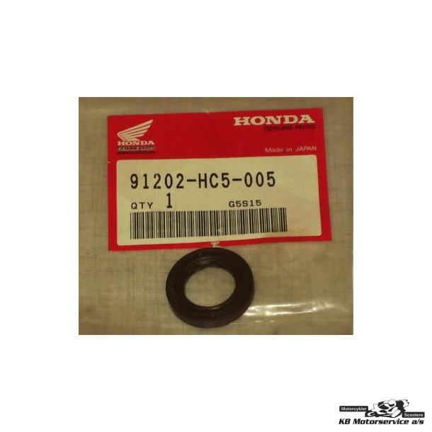 Oil,seal 17x27x5 CBR400R