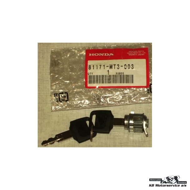 Rubber seat lock ST1100