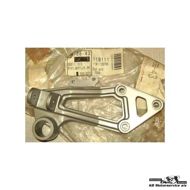 Stay,muffler,rh	Model: zx750f