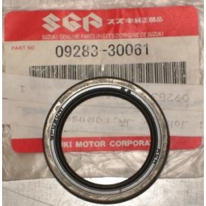 Oil seal,30x40x7	Suzuki