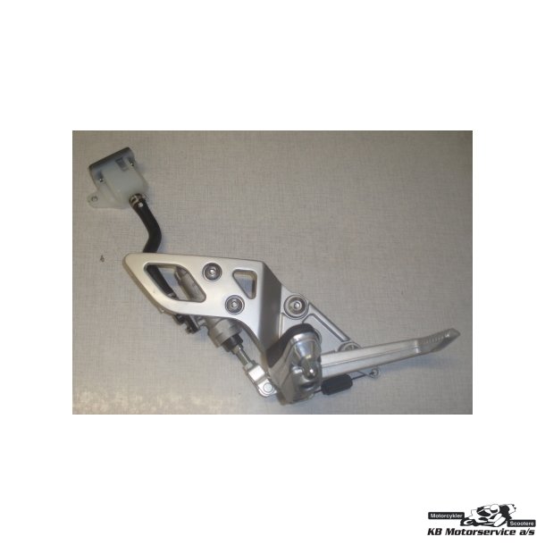 Pedal brake	Suzuki GSF1250