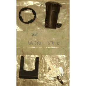 Lock,fuel tank fr cover	GS550, GT750, GS750, GS400X