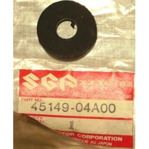 Cushion,tail cover upper	GSX750, GSX-R750, GSX-R1100