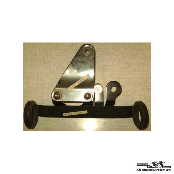 Bracket comp,headlamp hsg,r	GSF600