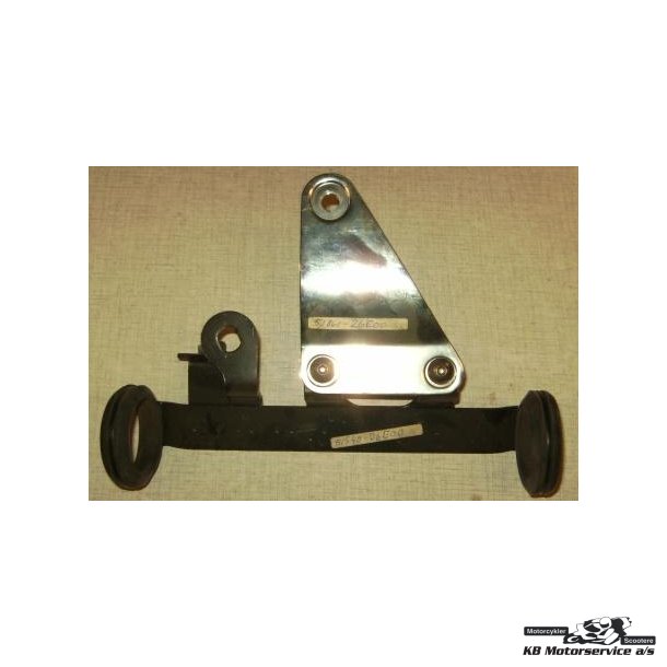 Bracket comp,headlamp hsg,l	GSF600
