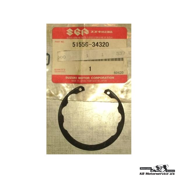Circlip,fork oil seal	GS650, VS750