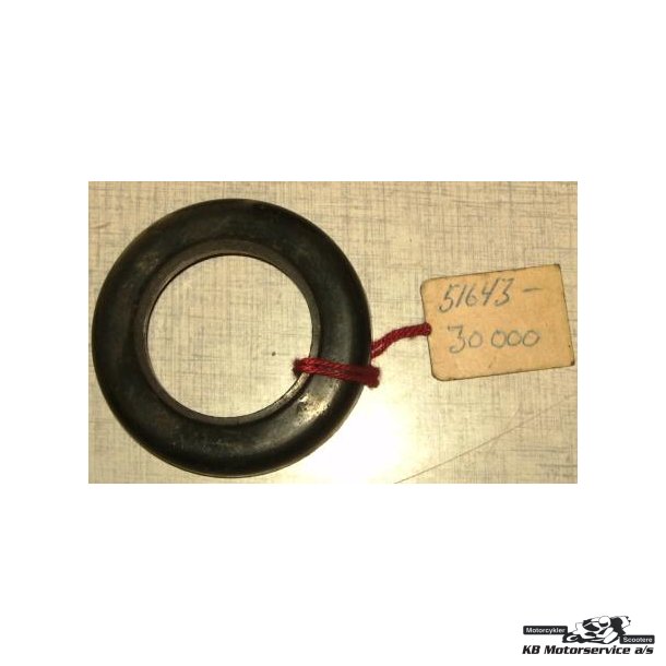 Dust seal,steering upper	GT380, GT550, GS750