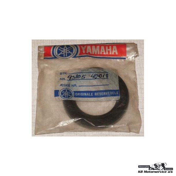 Oil seal (40x62x9-447) XS1