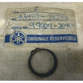 Circlip(1ar)	Yamaha XV250, XV1100, PW80 m.fl.