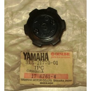 Oil tank cap assy	Yamaha