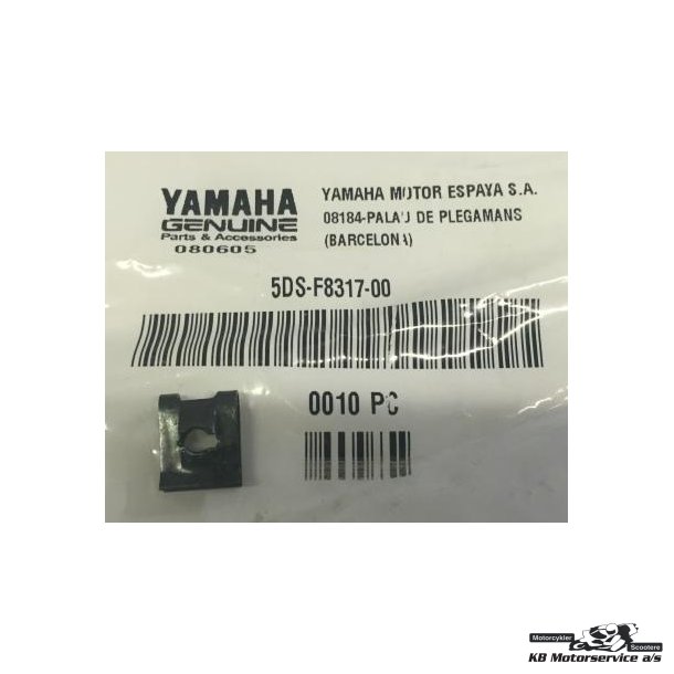 Nut, Emblem	Yamaha