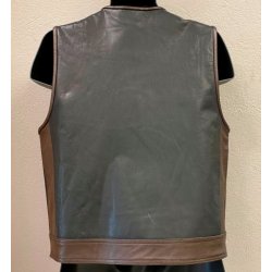 Ldervest sort/brun med lynls og plain ryg. Kraftig lder.