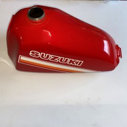 Benzin tank Suzuki TS185. Rd