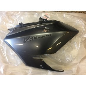 COWL ASSY, SIDE LH (GRAY) til DWG DL1000 K7/K8