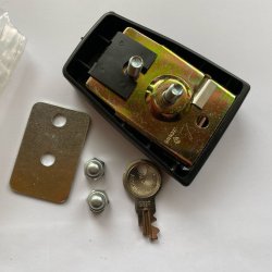 Krauser taskel�s med n�gle S327