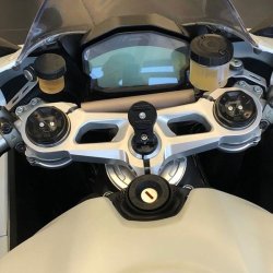 SPC/SPC+ holder til montering i kronrret. SP Connect