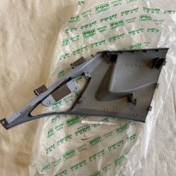 TURN SIGNAL FRONT ASSY,INNER COVER(RH) / GREY#7N  PGO G-Max