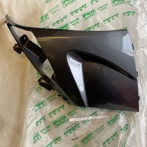 TURN SIGNAL FRONT ASSY,INNER COVER(RH) / GREY#7N  PGO G-Max