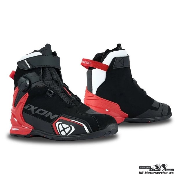 Ixon Bull 2 kort st�vle Sort/R�d. Vandt�t.